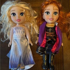 Disney Elsa & Anna Dolls (Anna Talks!)